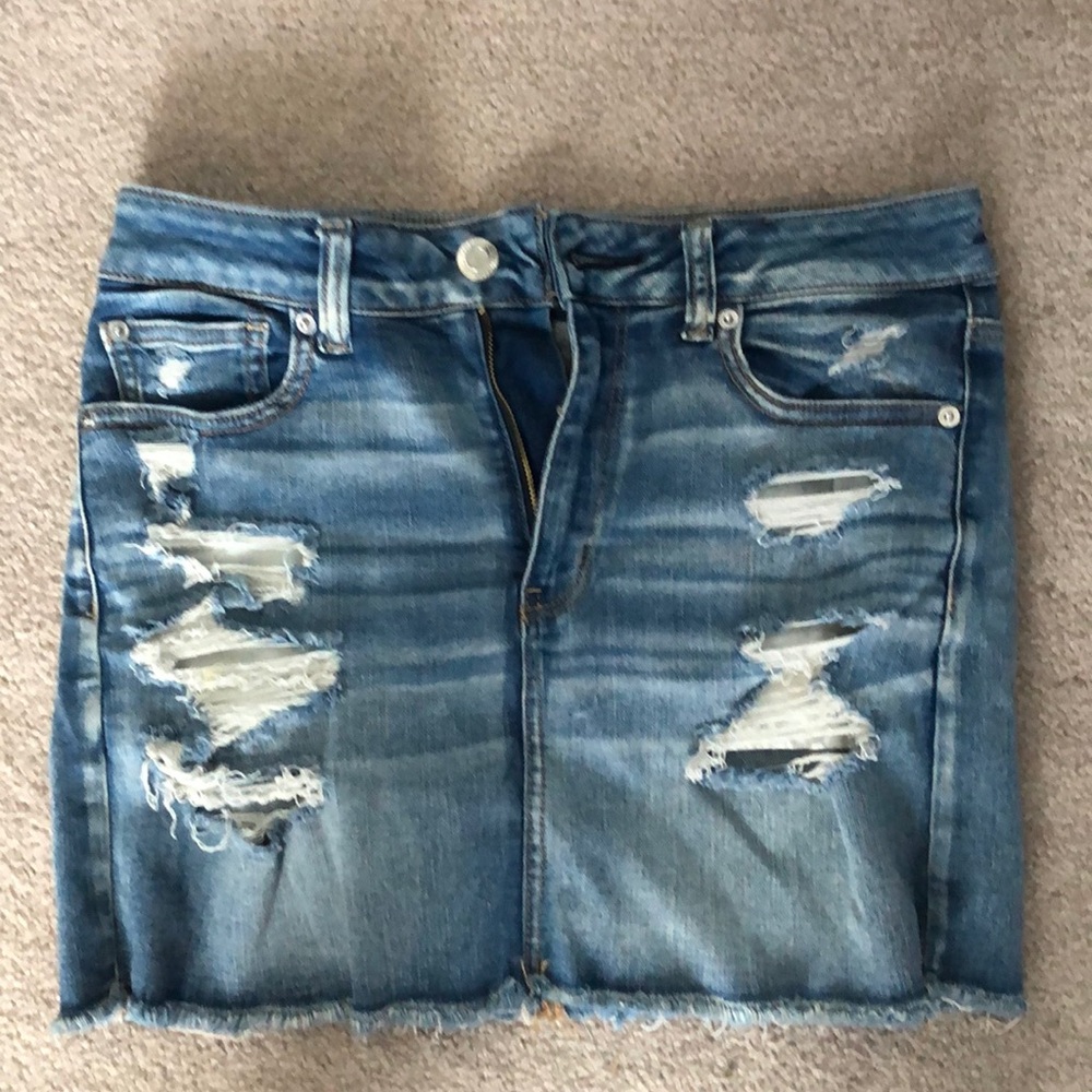 American Eagle denim mini skirt. Perfect for festivals concerts